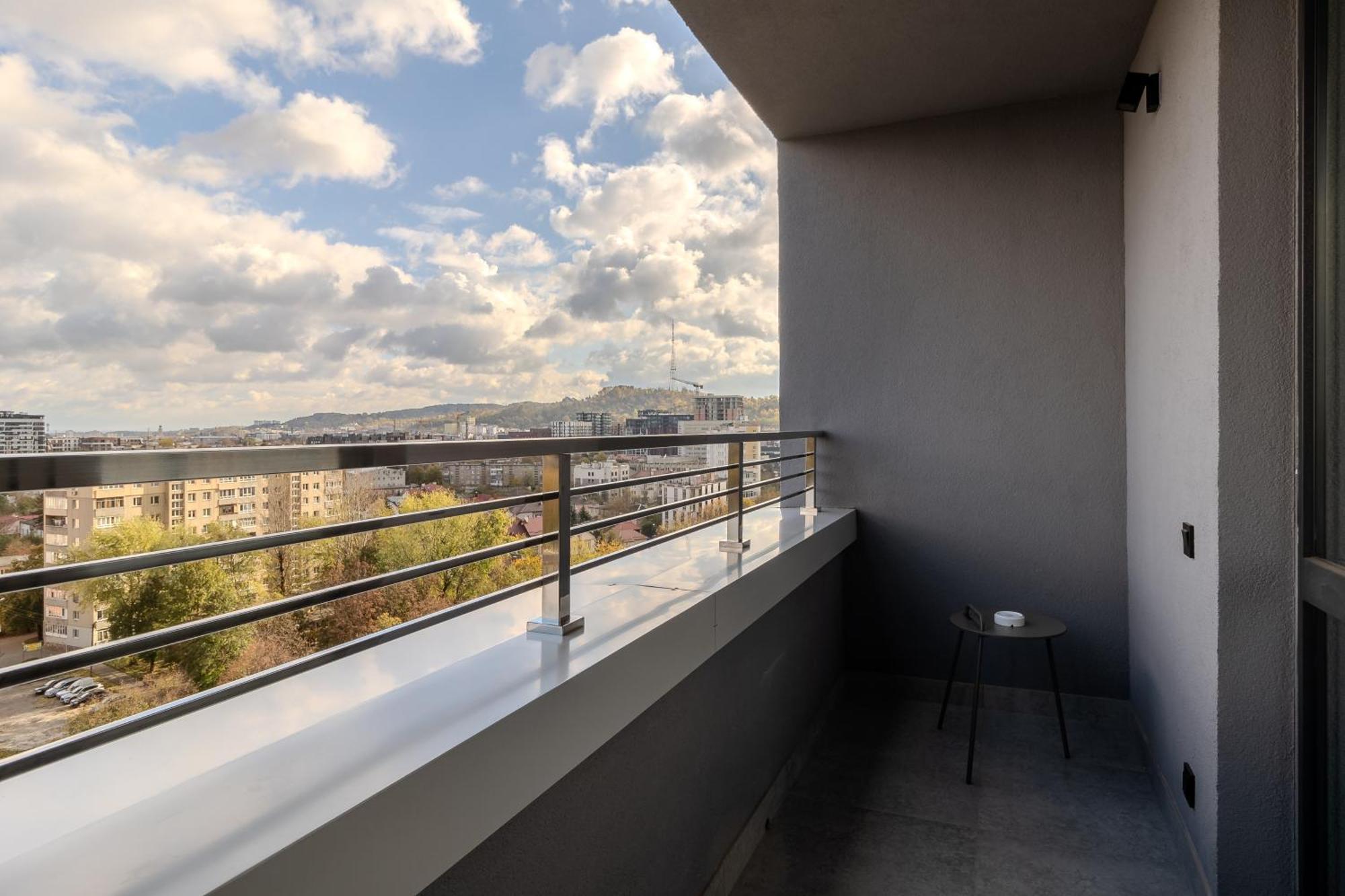77 Views Apartments By Inshi Львів Екстер'єр фото